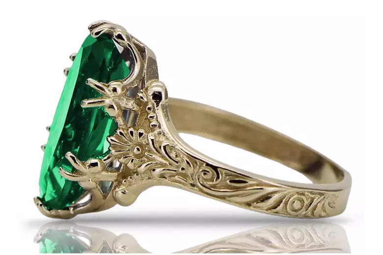 Vintage 18K Yellow Gold Emerald Ring, Oval 8x15mm