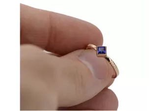 Russische sowjetische Rose 14 Karat 585 Gold Alexandrit Rubin Smaragd Saphir Zirkon Ring vrc014