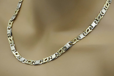 Cruz católica de oro blanco de 14k y elegante