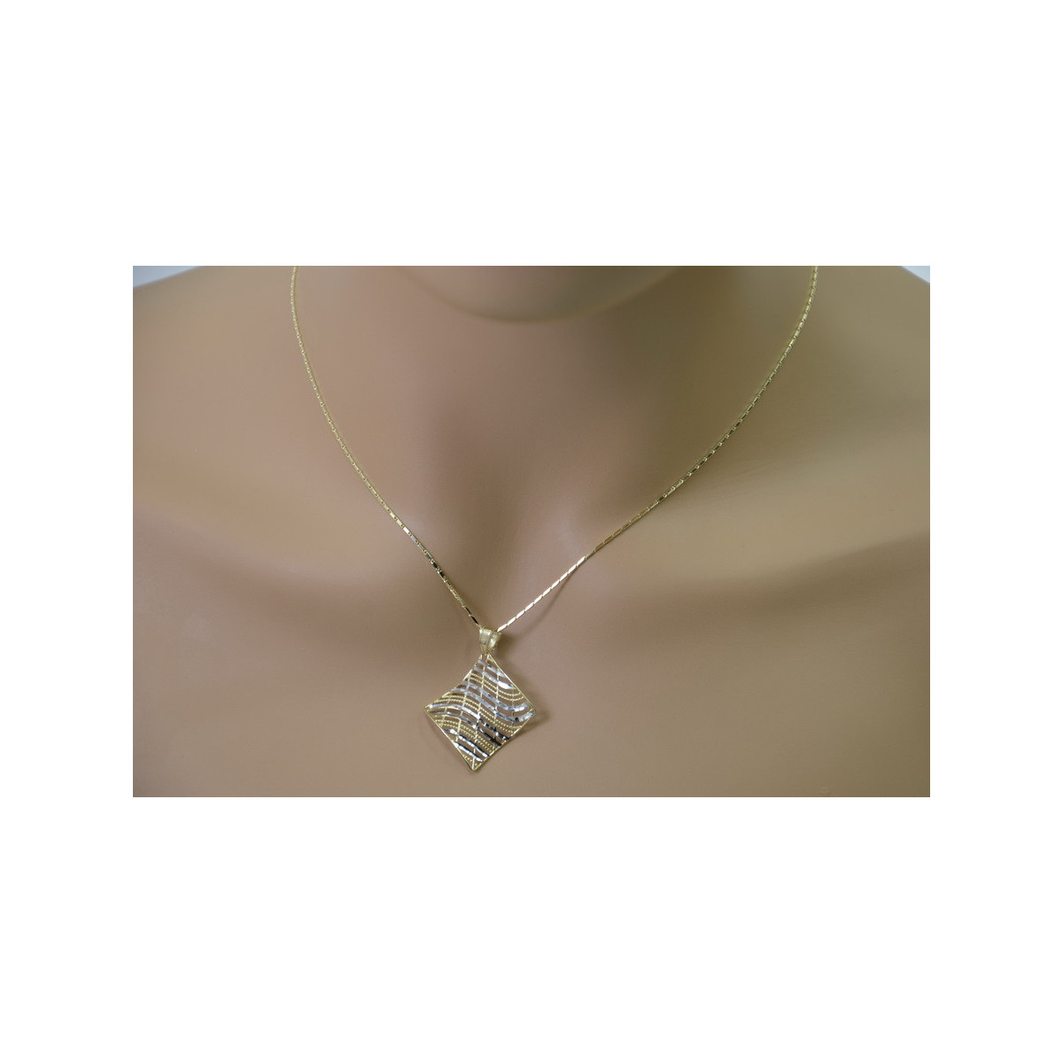 Pendentif ★ en or zlotychlopak.pl ★ Echantillon d’or 585 333 prix bas