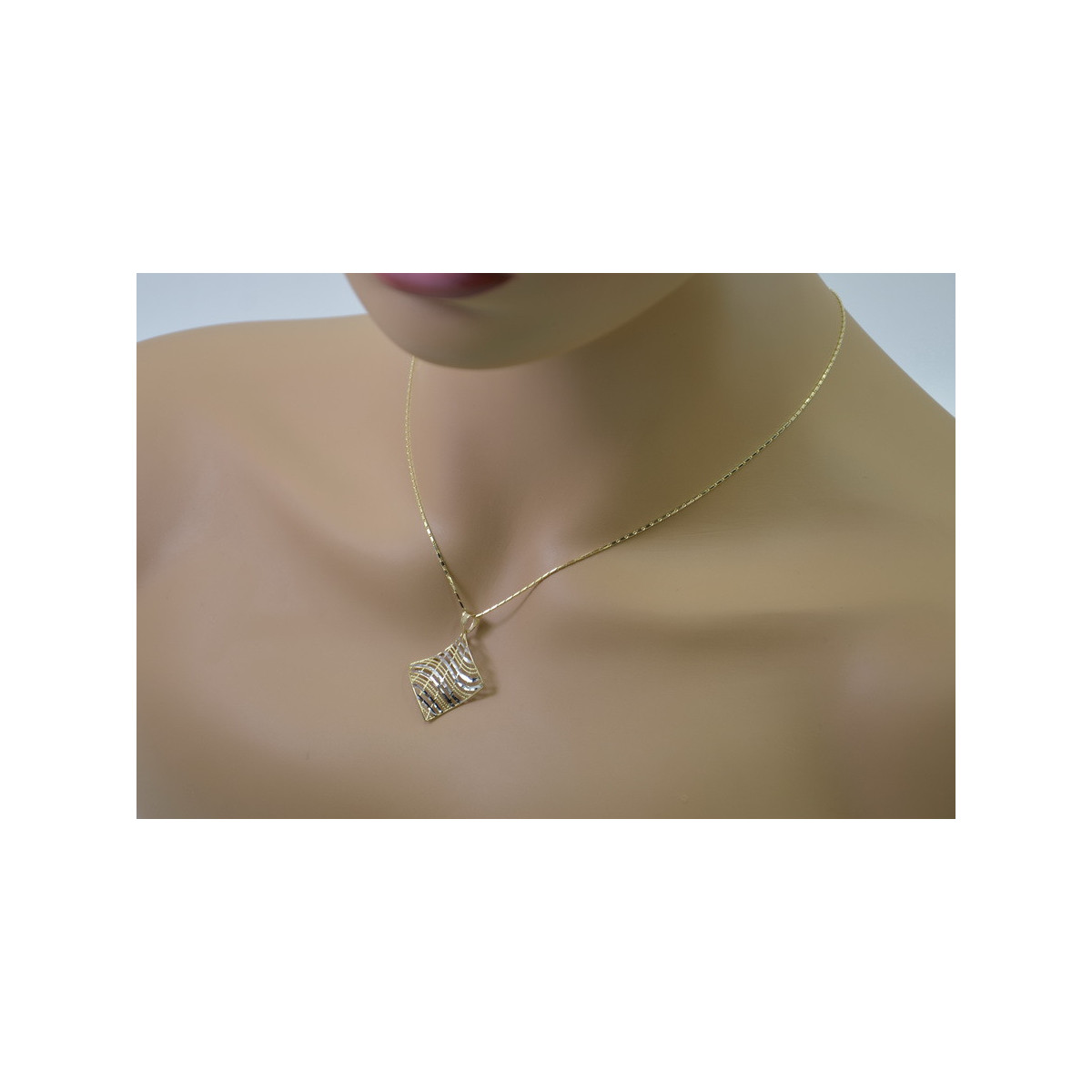 Pendentif ★ en or zlotychlopak.pl ★ Echantillon d’or 585 333 prix bas