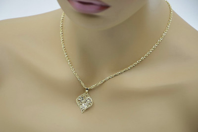 "Timeless Elegance: Italian 14k Gold Leaf Pendant & Snake Chain" cpn005yw&cc074y