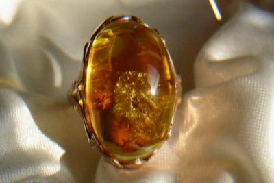 "Elegant Amber Stone Encrusted in Original 14K Rose Gold Ring" vrab009 vrab009