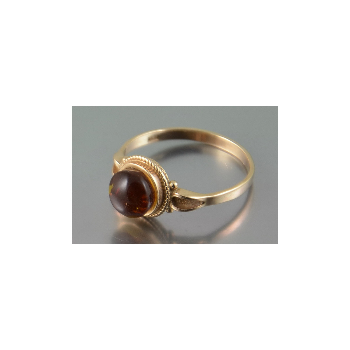 Rose russe rose soviétique rouge URSS 585 583 bague ambre or vrab044