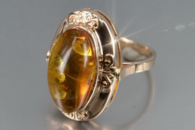 "Original 14K Rose Gold Ring Adorned with Vintage Amber" vrab049 vrab049