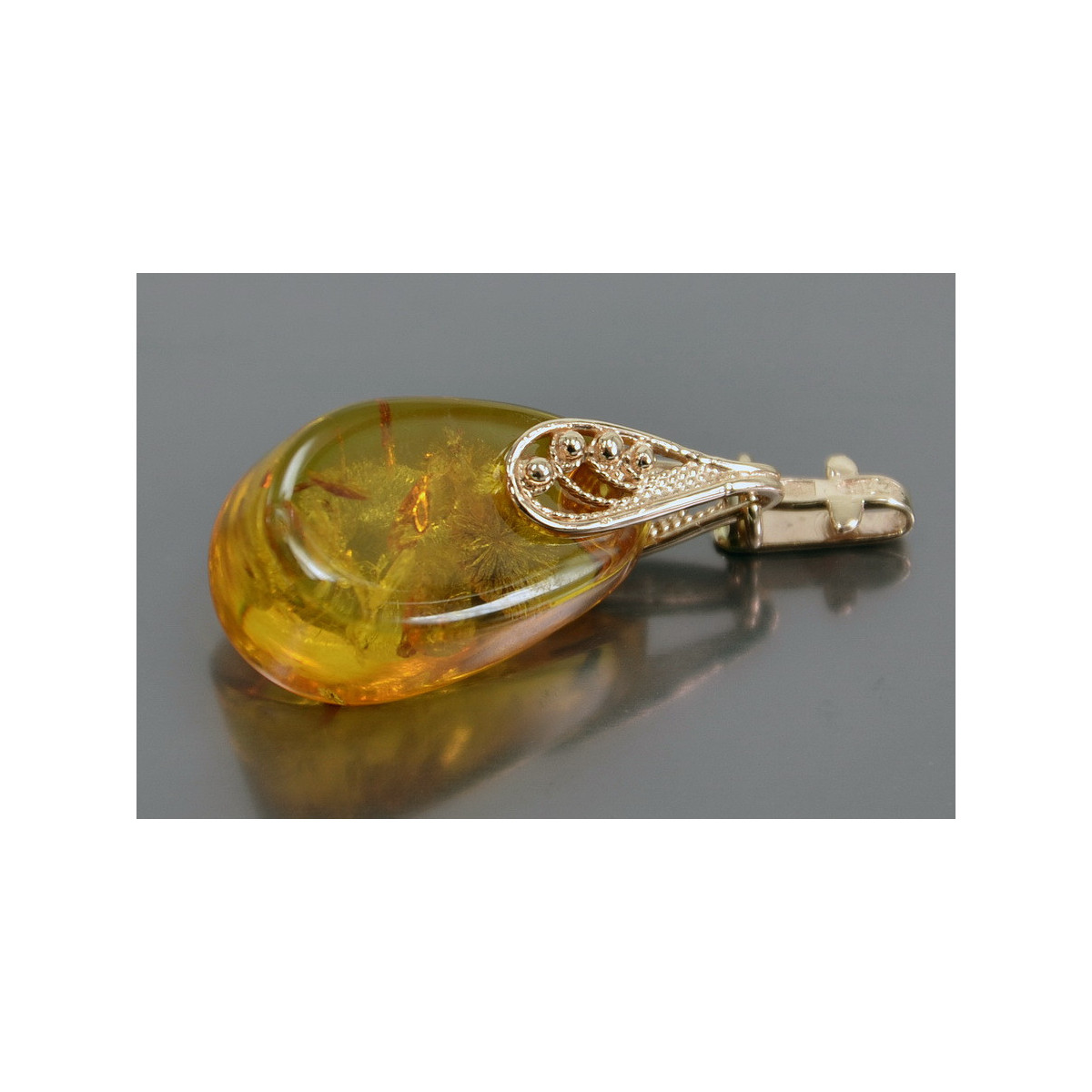 "Classic Amber Pendant with 14K Vintage Rose Gold" vpab002 vpab002