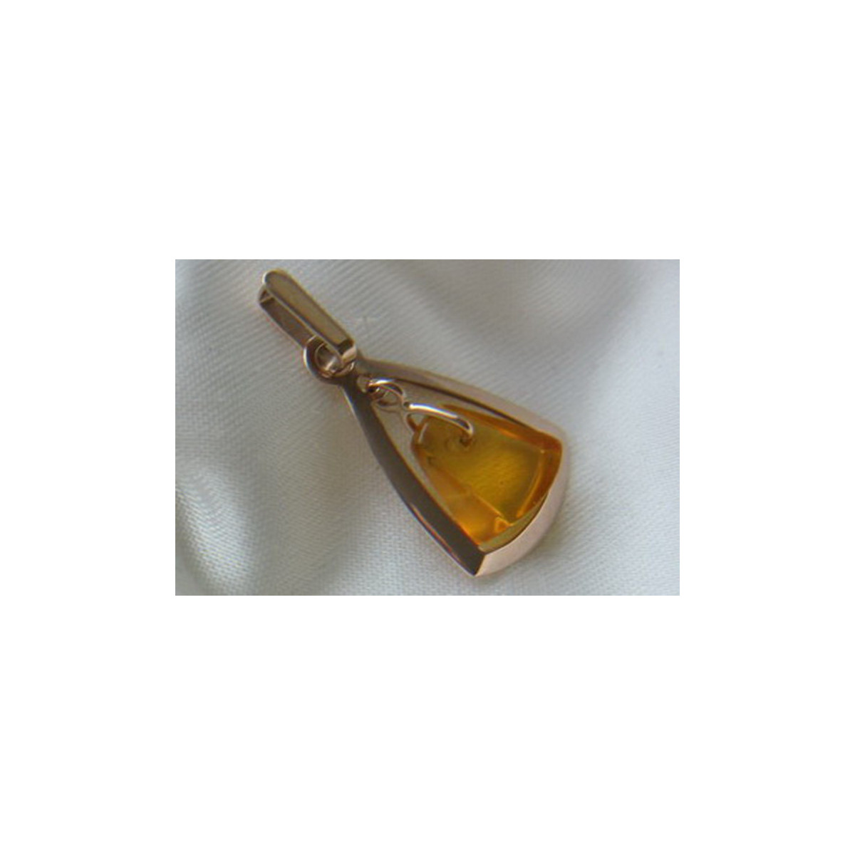 "Authentic Amber Pendant with 14K Rose Gold - Vintage Style" vpab010 vpab010