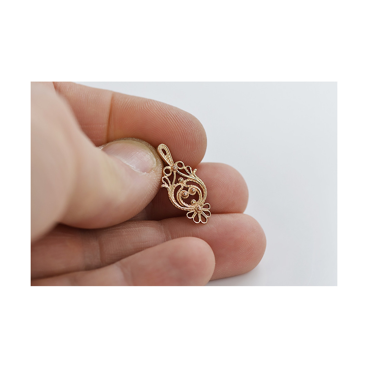 "Original Vintage No Stones 14K Rose Gold Leaf Pendant" vpn056 vpn056