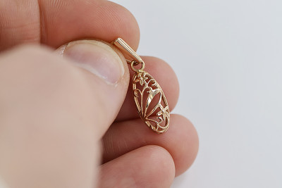 "No Stones Original 14K Rose Gold Vintage Leaf Pendant" vpn083 vpn083