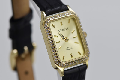 Montre femme en or jaune 14 carats, O. lw055y