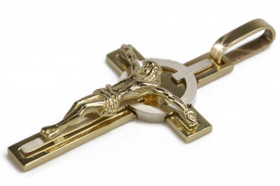 Croix catholique en or jaune et blanc 14 carats élégante 