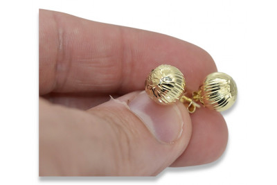 Pendientes de bola en oro amarillo de 14k, Corte de diamante. cen023y