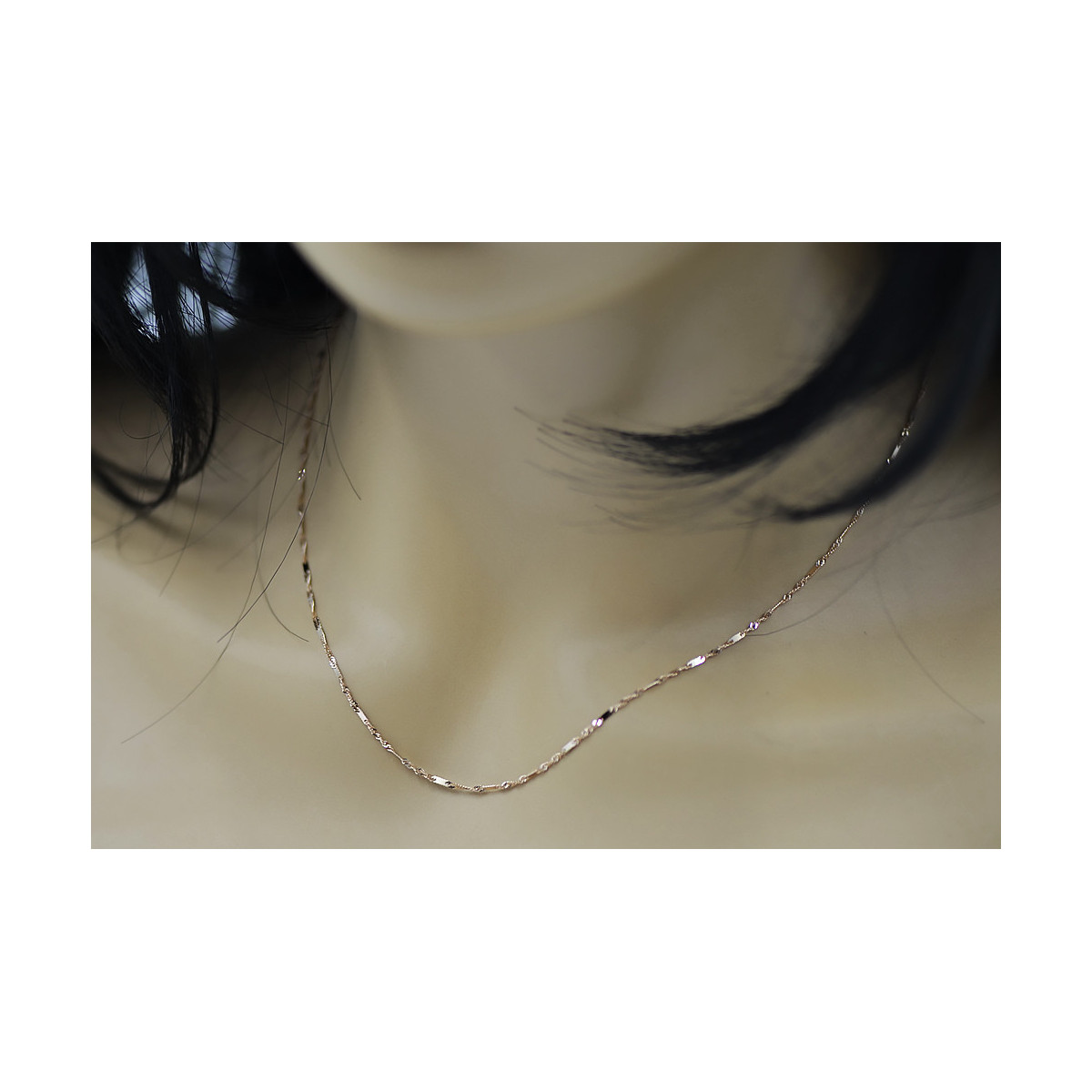 Elegant 14K Rose Gold Chain with Red Rose Pendant cc012r