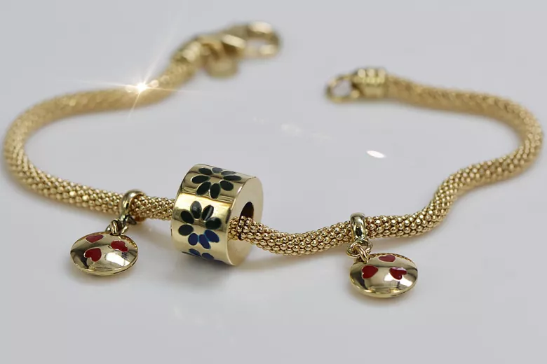 Bracelet en émail doré 14 carats avec charms en or jaune 585 cfb019y