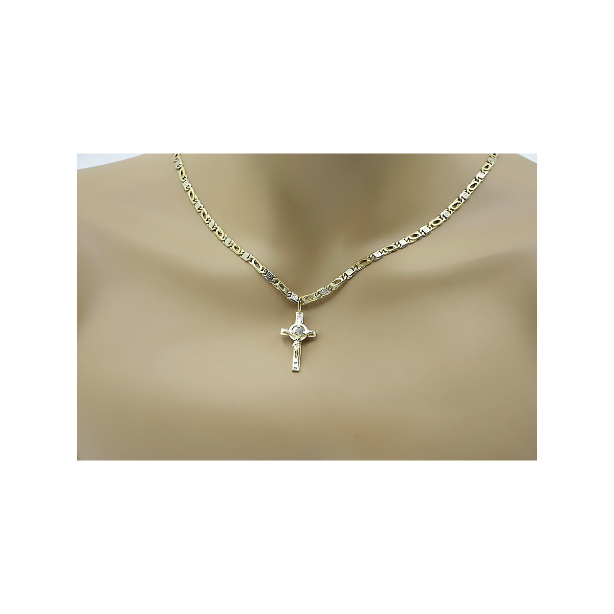 "Exquisite Italian 14k Gold Catholic Cross Necklace" 