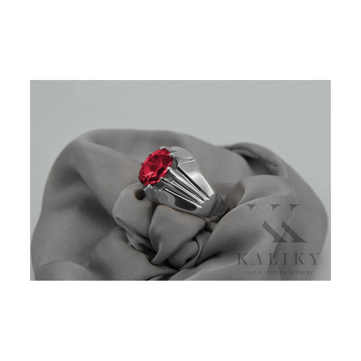 Russische sowjetische Rose 14 Karat 585 Gold Alexandrit Rubin Smaragd Saphir Zirkon Ring vrc014