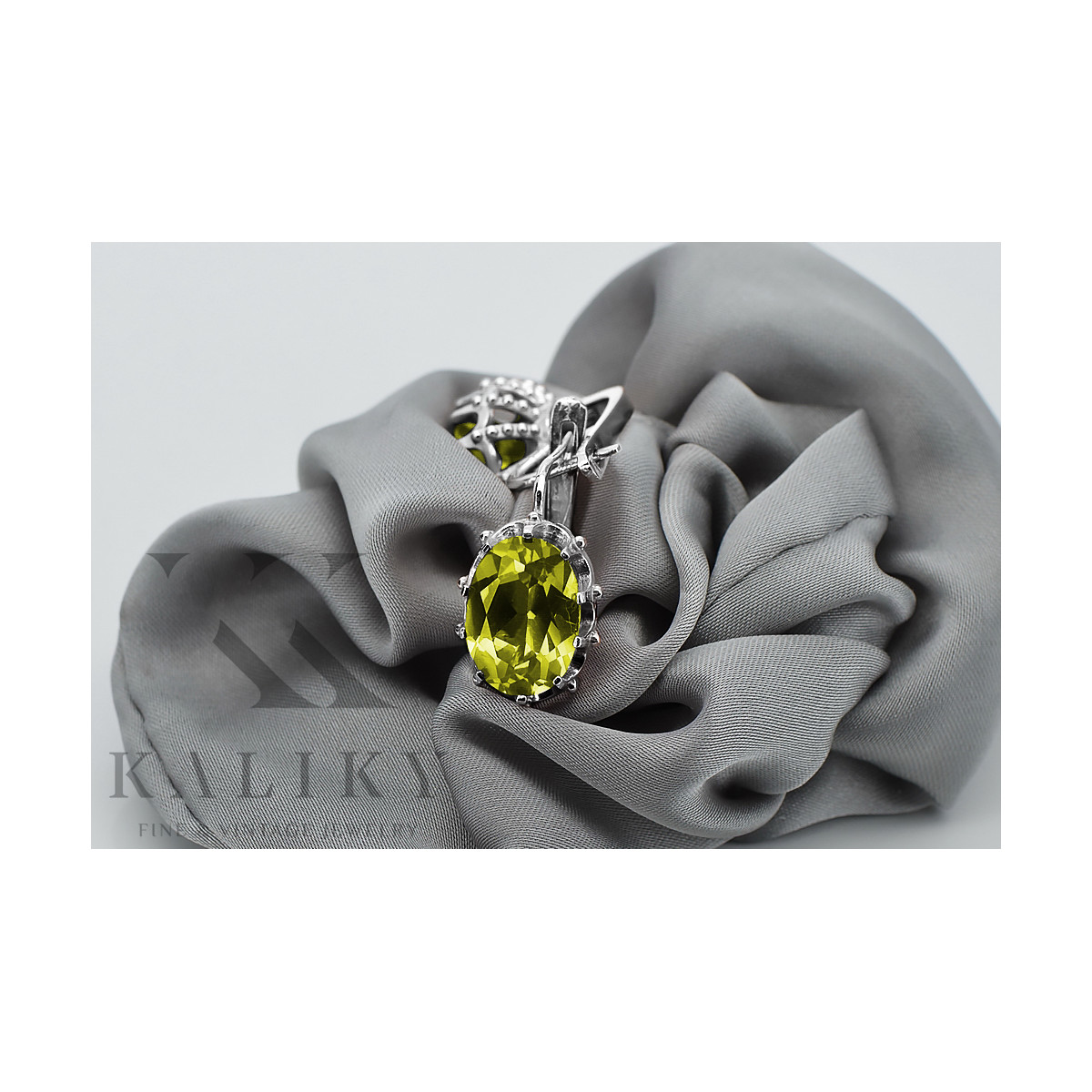 925 Sterling Silber Ohrringe mit Gelben Peridotsteinen vec079s