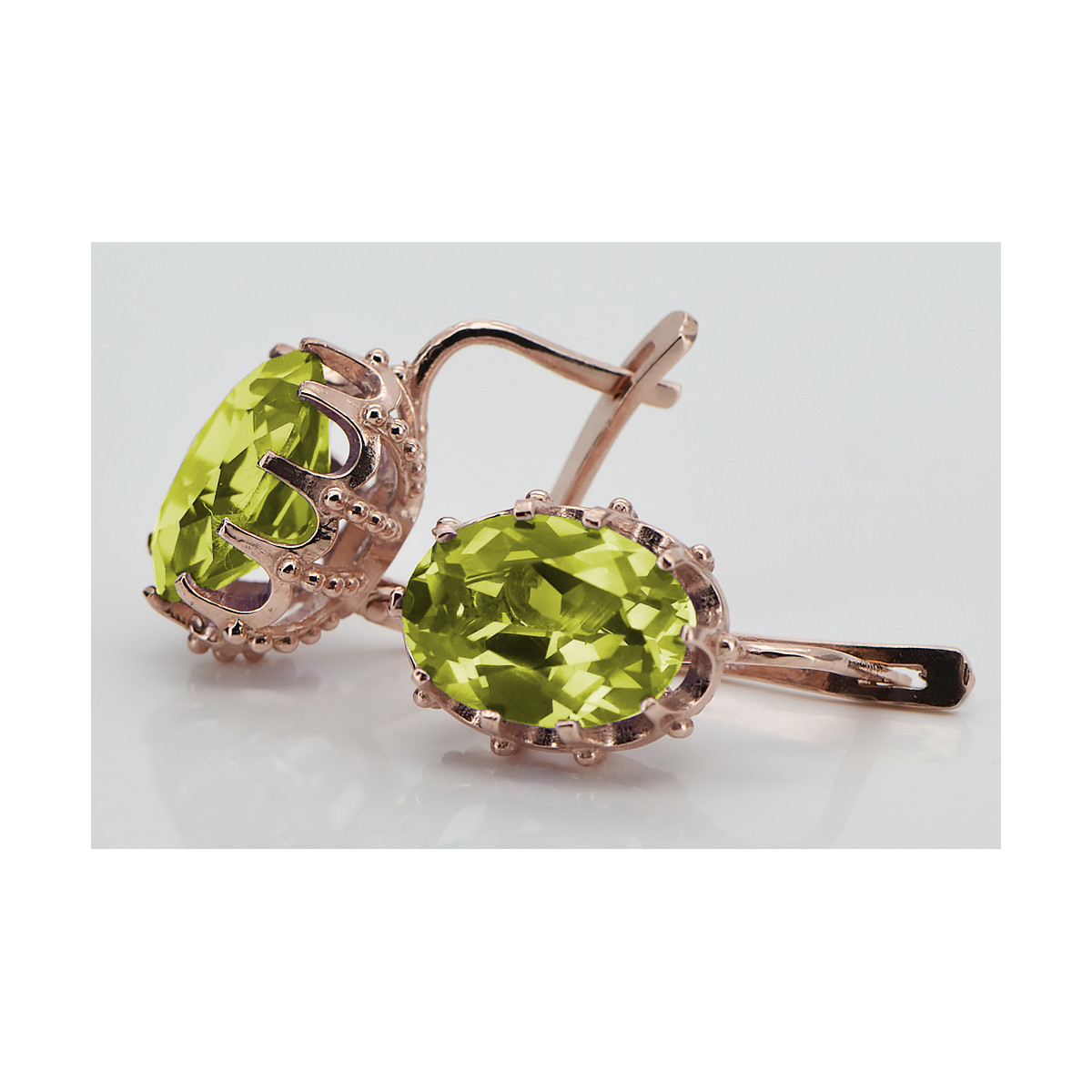 Aretes de Oro Rosa Antiguo con Peridoto Amarillo vec079