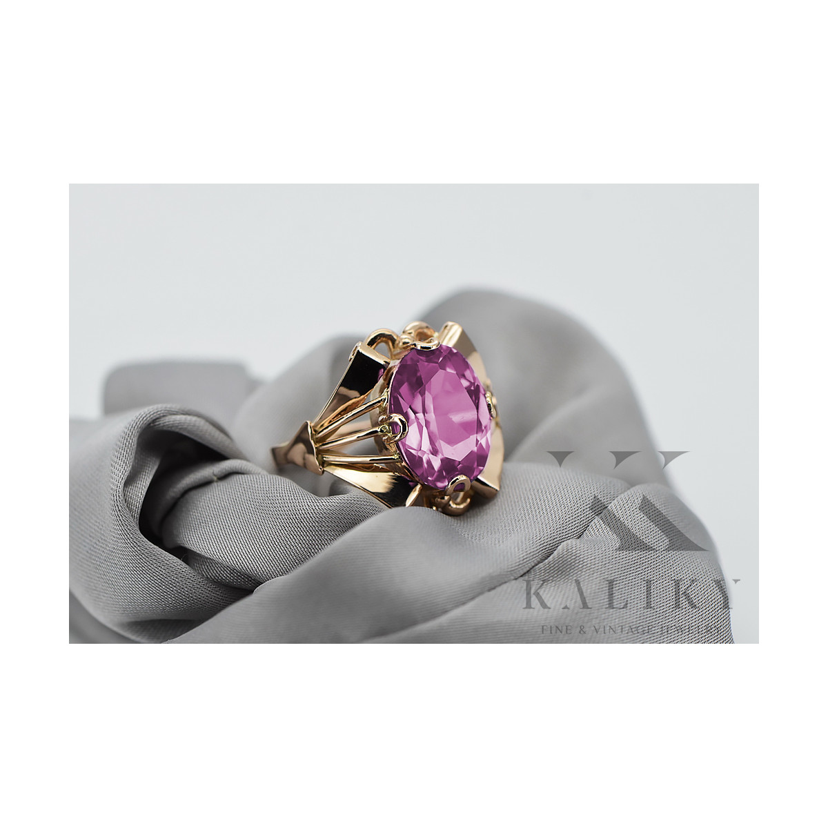 Russische sowjetische Rose 14 Karat 585 Gold Alexandrit Rubin Smaragd Saphir Zirkon Ring vrc014