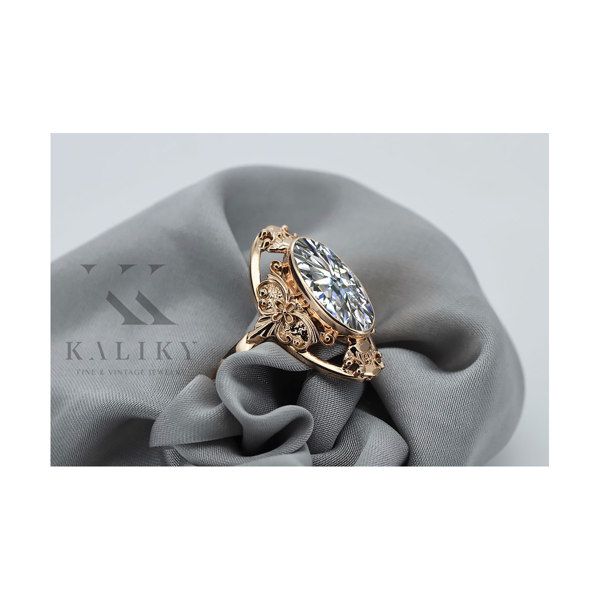 Russische sowjetische Rose 14 Karat 585 Gold Alexandrit Rubin Smaragd Saphir Zirkon Ring vrc014