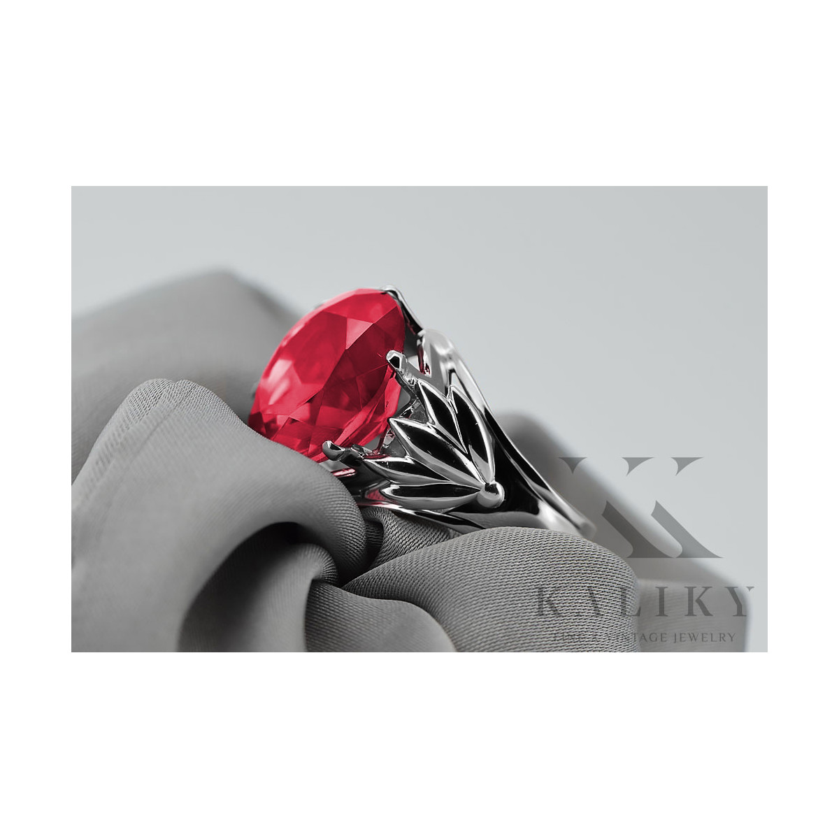 Russische sowjetische Rose 14 Karat 585 Gold Alexandrit Rubin Smaragd Saphir Zirkon Ring vrc014