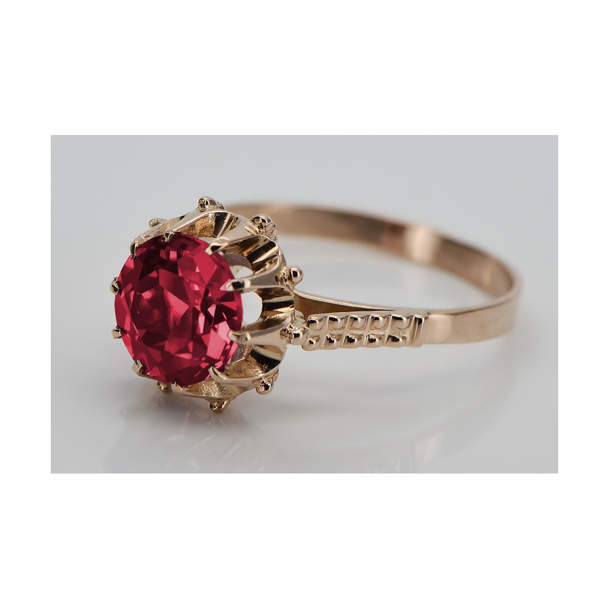 Russische sowjetische Rose 14 Karat 585 Gold Alexandrit Rubin Smaragd Saphir Zirkon Ring vrc084