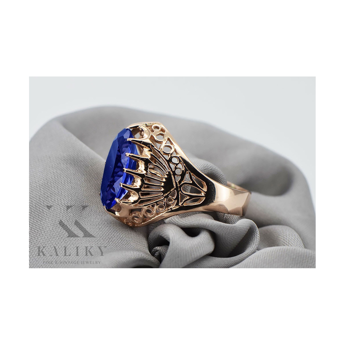 Russische sowjetische Rose 14 Karat 585 Gold Alexandrit Rubin Smaragd Saphir Zirkon Ring vrc014