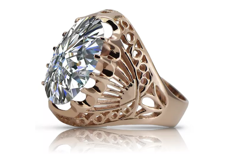 Russische sowjetische Rose 14 Karat 585 Gold Alexandrit Rubin Smaragd Saphir Zirkon Ring vrc084