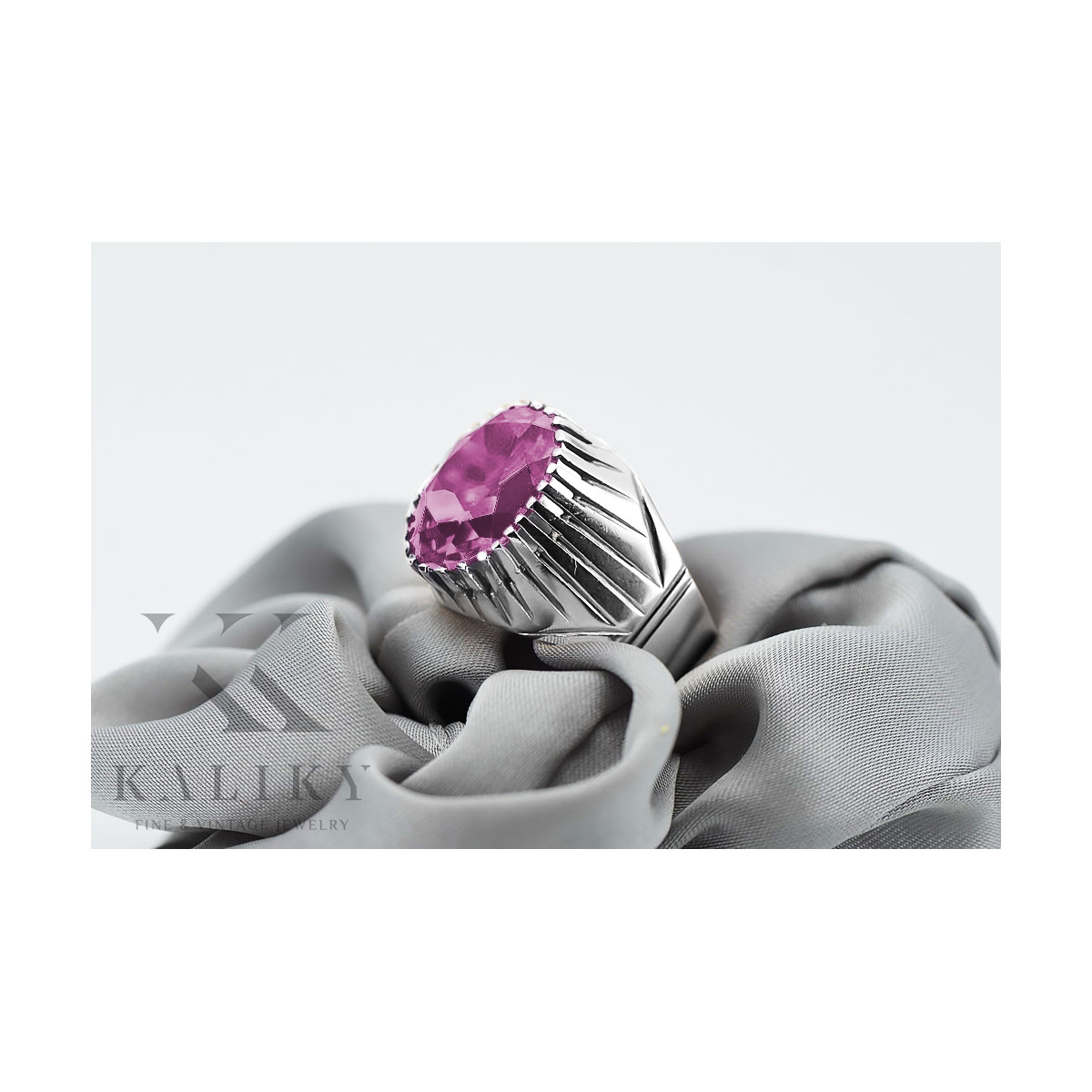 Russische sowjetische Rose 14 Karat 585 Gold Alexandrit Rubin Smaragd Saphir Zirkon Ring vrc014