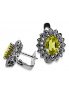 Boucles d'oreilles en or blanc 14 ct avec péridot et topaze. vec125w