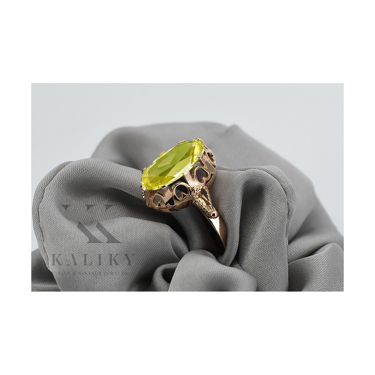 Russische sowjetische Rose 14 Karat 585 Gold Alexandrit Rubin Smaragd Saphir Zirkon Ring vrc014