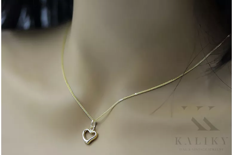 Colgante de Corazón Moderno de Oro de 14k con Cadena de Serpiente cpn060y&cc035y