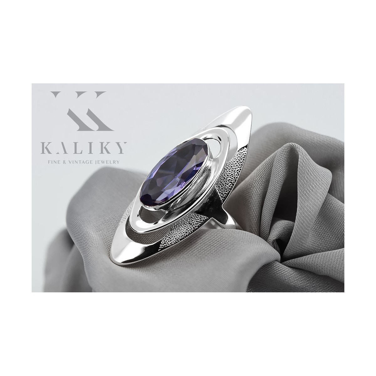 Bague en argent sterling vintage avec Alexandrite vrc189s