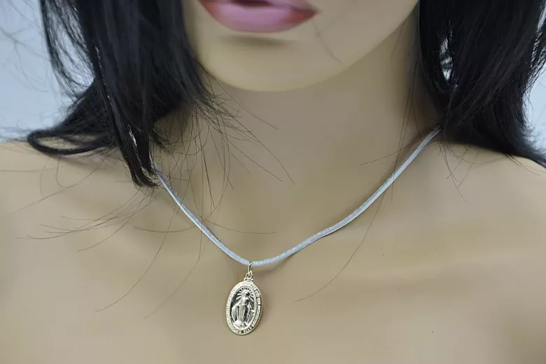 "14K Yellow Gold Icon Medal Pendant" pm006y