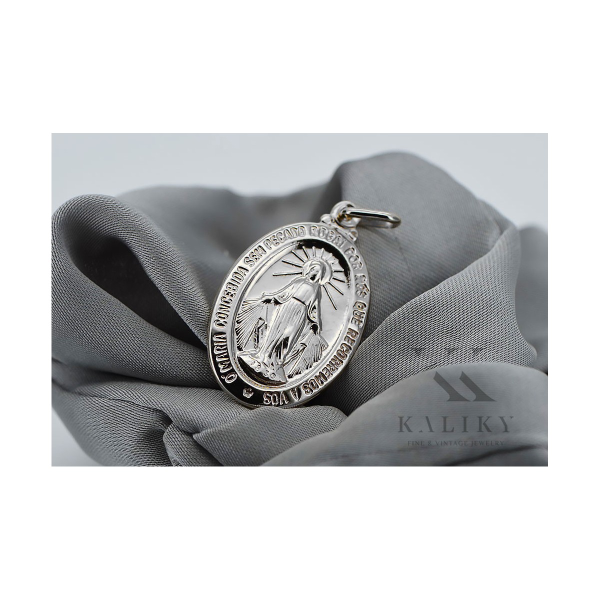 "14K White Gold Iconic Mary Medallion Pendant" pm006w pm006w