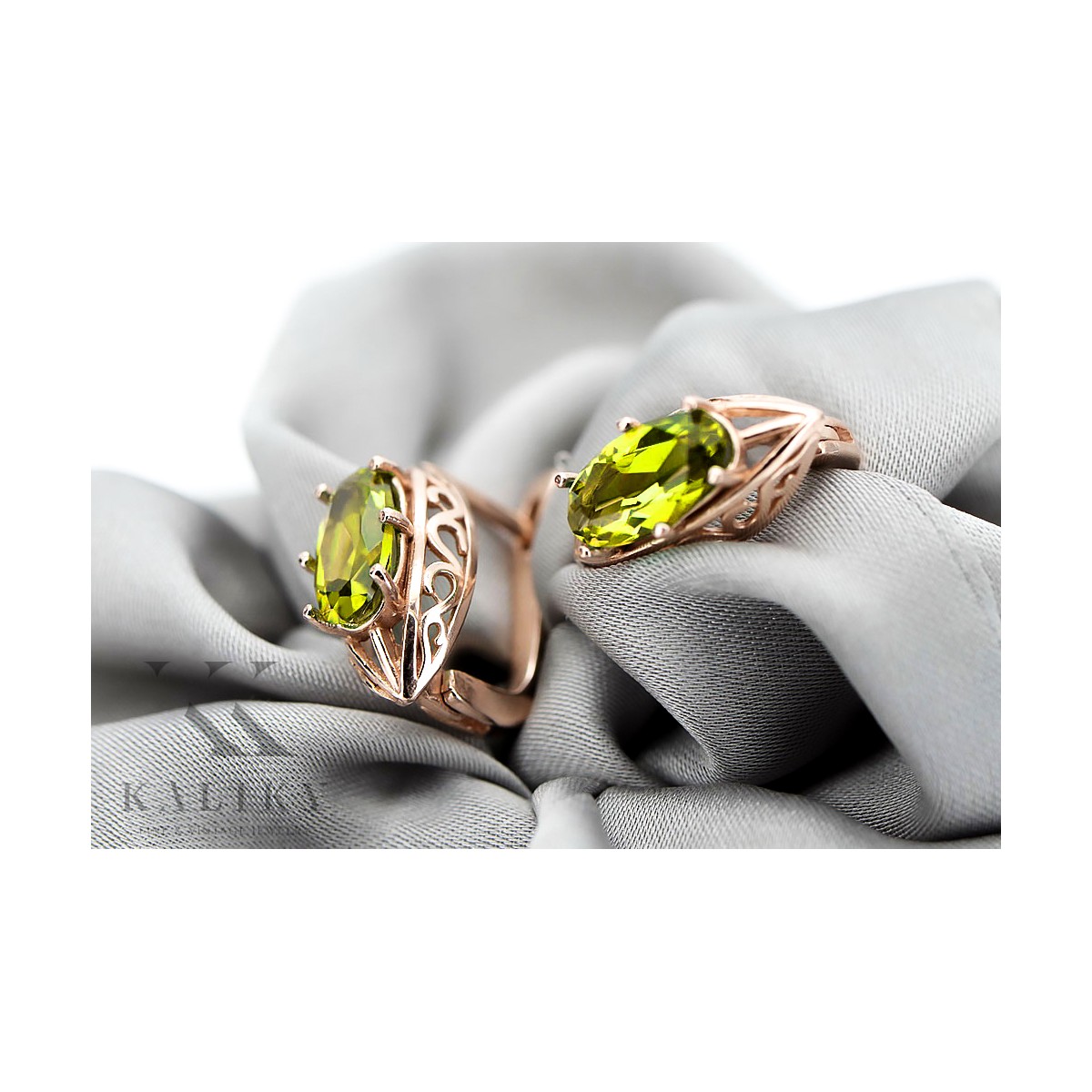 Vintage Rose Gold Peridot Earrings - 14K Yellow Gold vec141